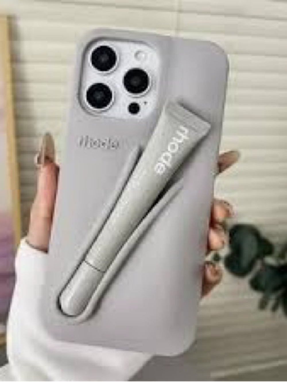 RHODE lip case grey iPhone 13 Pro Hailey Bieber